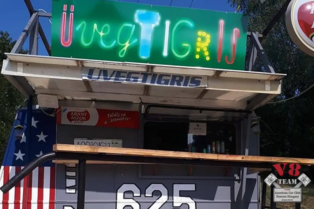 V8 Team Road photo Üvegtigris