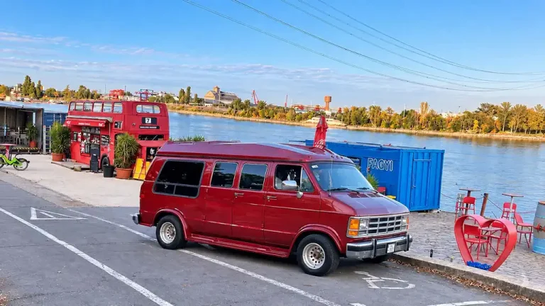 7th VAN's Day