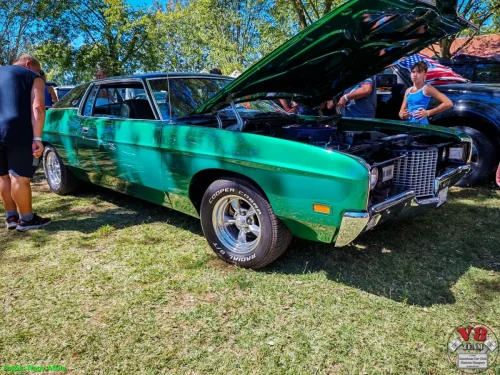 4-V8 Team Levelek