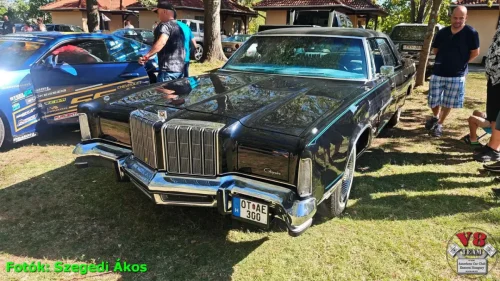 4-V8 Team Levelek