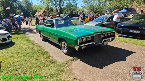 4-V8 Team Levelek