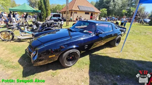 4-V8 Team Levelek