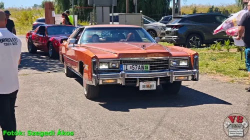 4-V8 Team Levelek