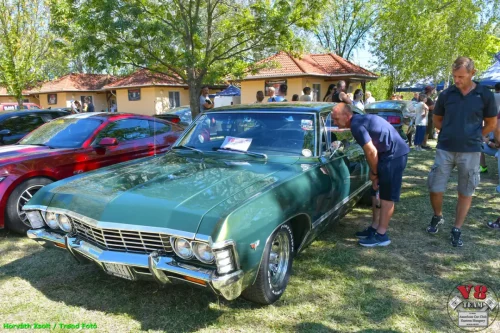 4-V8 Team Levelek